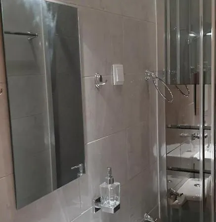 - Antonio Pedro Kwatera prywatna *